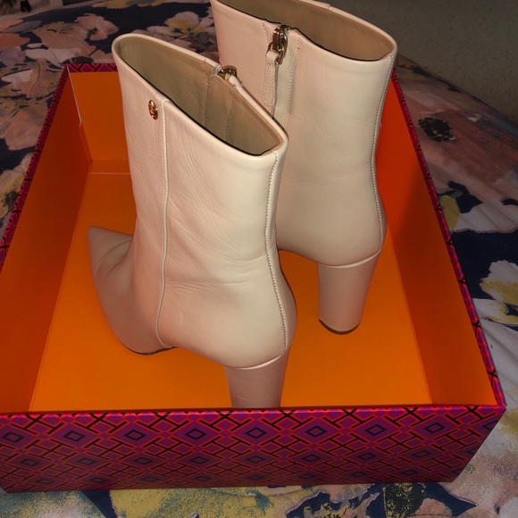 Tory Burch booties - Picture 4 of 7